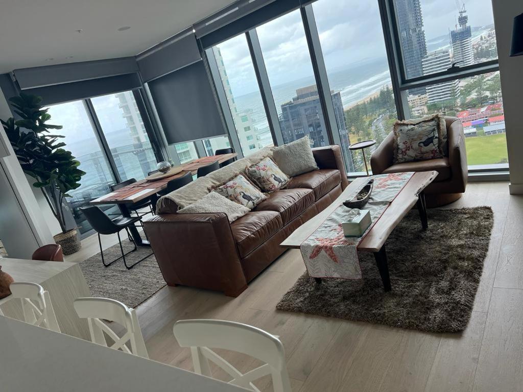 Apartment Beautiful Ocean View Signature Broadbeach Gold Coast